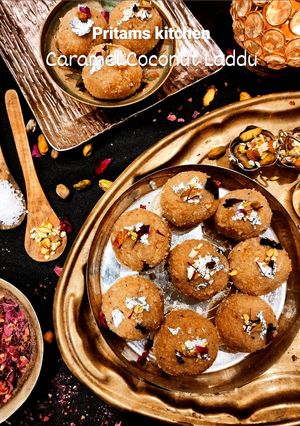 कैरेमल कोकोनट लड्डू(caramel coconut laddu recipe in hindi) रेसिपी मुख्य फोटो