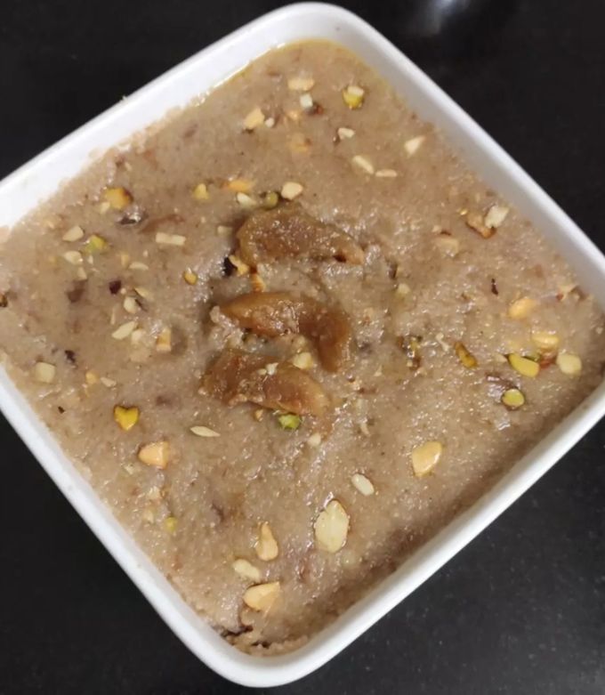 A picture of Chikoo kesari.