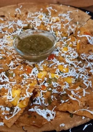 आलू पिज़्ज़ा पराठा (aloo pizza paratha recipe in Hindi) रेसिपी मुख्य फोटो