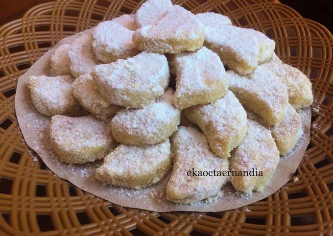 Resep Putri Salju No Oven &amp; Mixer yang Bikin Ngiler