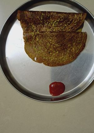A picture of Green peas chilla.