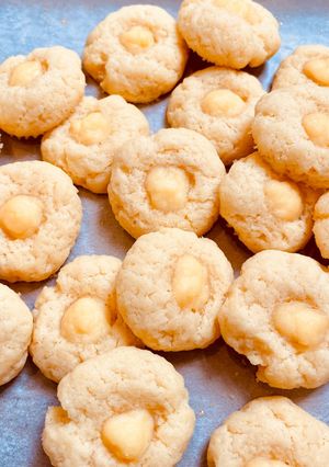 Hình của món Bánh quy bơ nhân custard.
