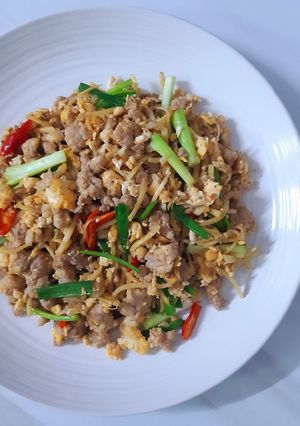 รูปของ "หมูสับไข่ผัดขิง"Stir Fried Minced Pork&Eggs with Ginger