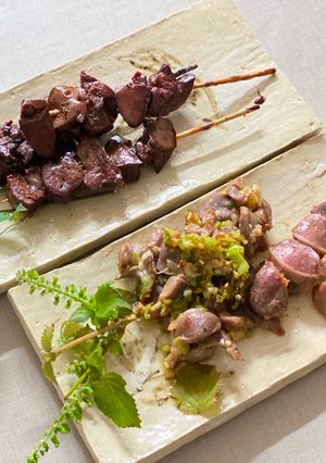 A picture of Japanese Yakitori (焼鳥 skewer-grilled chicken) ①.