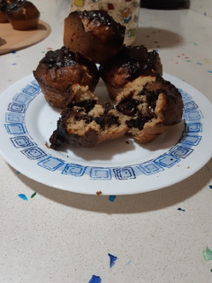 Una foto de Muffins avena relleno choco fit