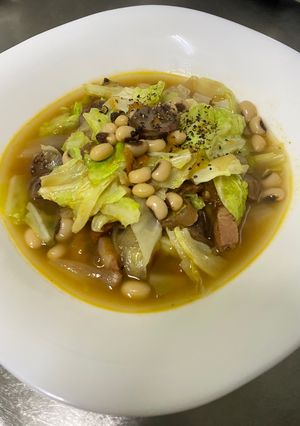 西班牙蔬菜肉湯 的食譜成品照片