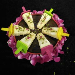 A picture of Mawa Malai Kulfi.