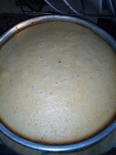Una foto de Torta de limón (masa licuada)