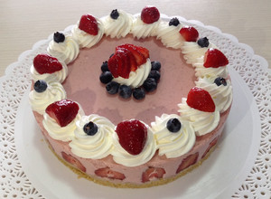 Una foto de Cheesecake de Frutillas con crema
