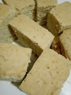 A picture of Yellow cake.