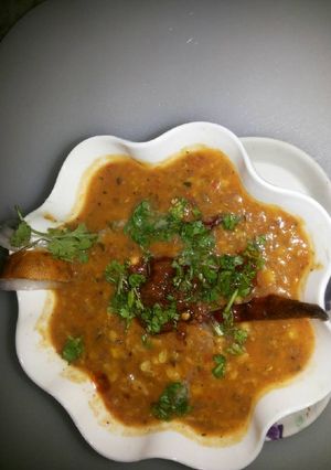 A picture of Urad dhuli daal tadka mix.