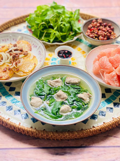 Hình của món Canh Rau Bồ Ngót Nấu Giò Sống.