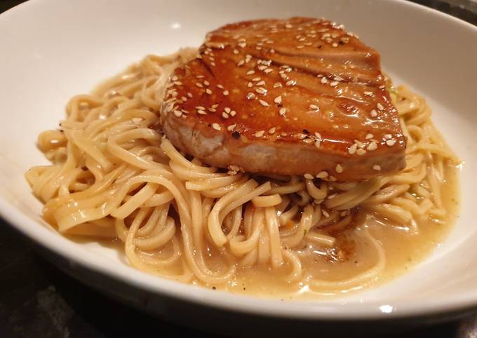 Teriyaki tuna noodles