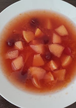 Gyümölcsleves recept fotója