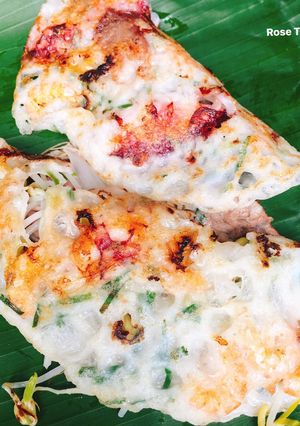 A picture of Nha Trang Banh Xeo (Vietnamese Savory Crispy Pancakes).