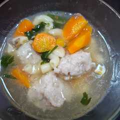 A picture of Sup Bola bola ayam.