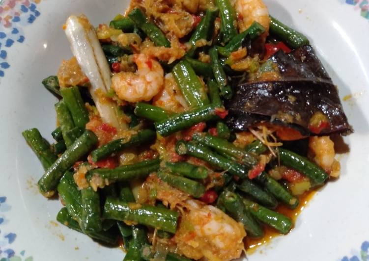 Tumis udang kacang panjang