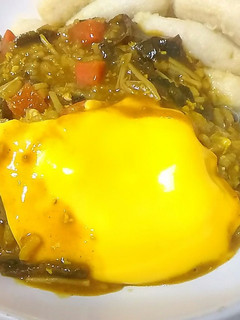 漢堡起士佛蒙特咖哩飯加甜不辣 的食譜成品照片