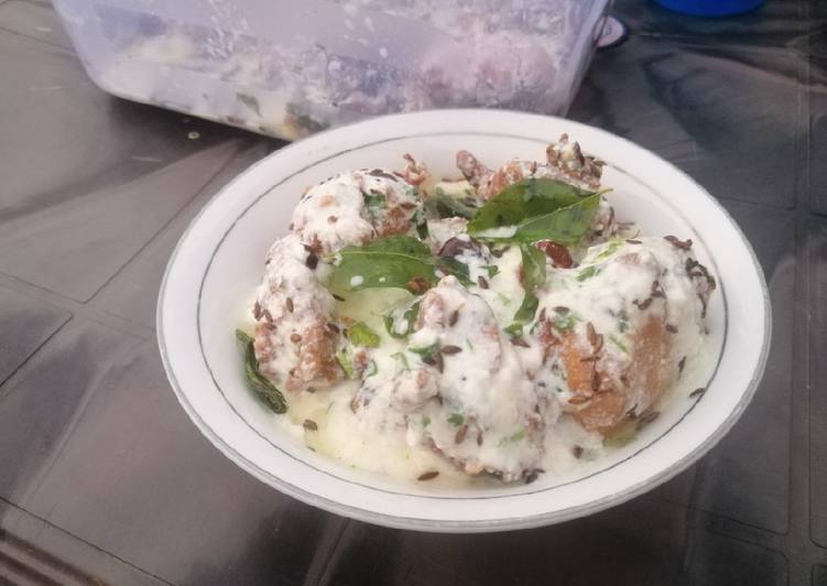 Hyderabadi Besan Ke Dahi Badey