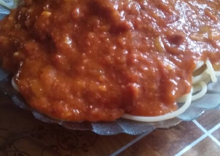 Langkah Mudah untuk Menyajikan Spagetti bolognese kornet ala bunda sakha Cepat