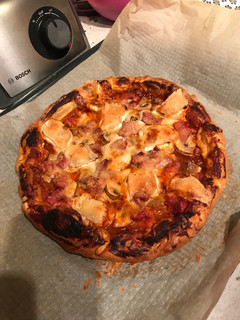 Una foto de Pizza con masa de hojaldre