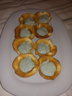 Una foto de Cestitas de queso y manzana