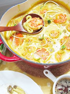 海陸烏龍麵搭咖哩南瓜鮮奶醬汁 的食譜成品照片