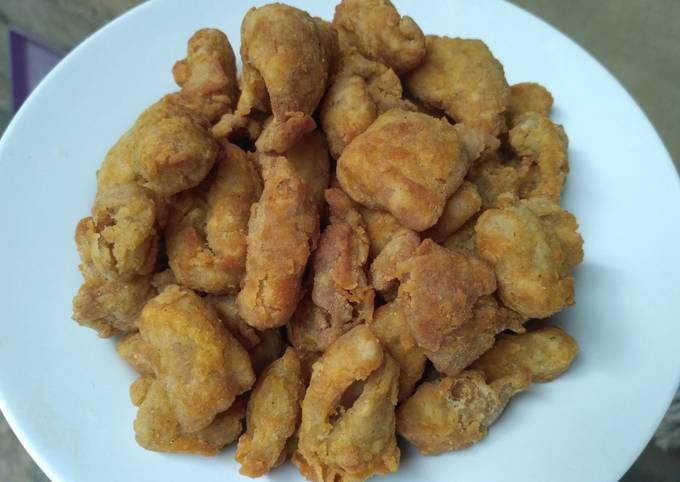 Kulit ayam crispy (chicken skin)