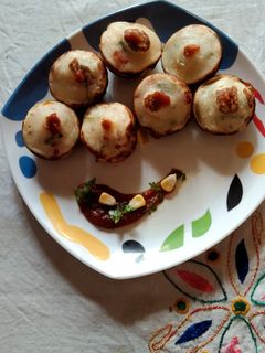 पोह्याचे अप्पे (Pohe Appe Recipe In Marathi) रेसिपी चे मुख्य फोटो