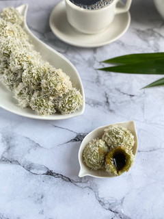 Foto resep Kue Klepon Devina Hermawan