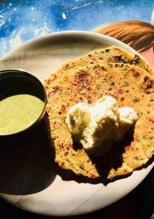 A picture of Multigrain Methi Paratha with Homemade Butter and Bathua Raita.