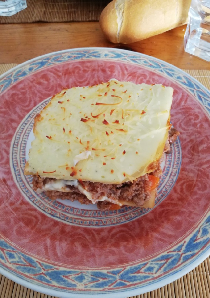 Una foto de Lasaña de carne y verduras