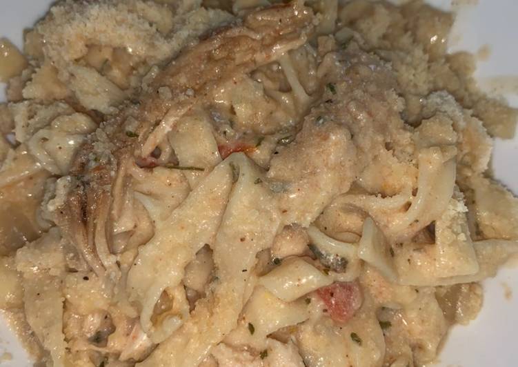 Sour cream tomato pasta sauce Sour cream tomato pasta sauce