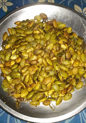 Masala pumpkin seeds செய்முறை முக்கிய புகைப்படம்