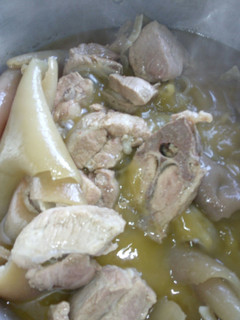 Una foto de Carnitas de cerdo ESTILO ACULCO a la Mario's