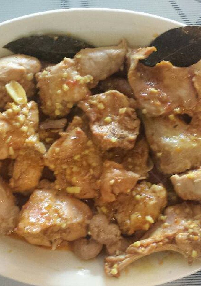 Una foto de Conejo en salsa