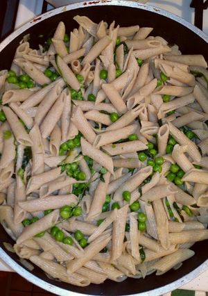 Borsós-spenótos tészta recept fotója