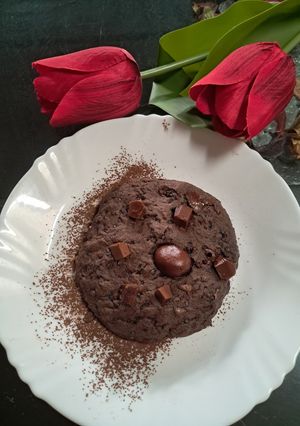 A picture of Delicious Nutella cookie in just 60 seconds.