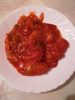 Una foto de Bacalao con tomate y pimientos súper fácil y rápido