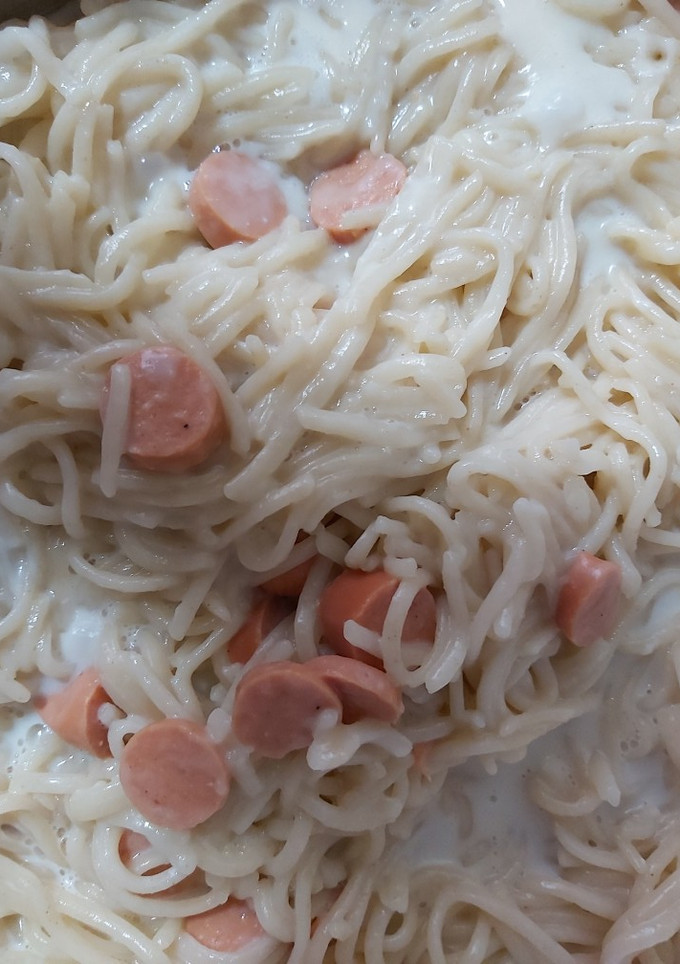 Una foto de Spaghetti con leche