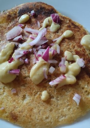 Una foto de Arepa🫓de yuca rellena de carne🥩bbq y queso🥯🧀🧇