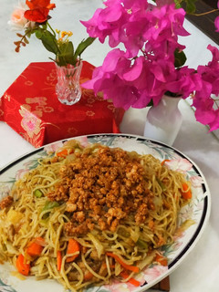 A picture of Spicy chicken mince vegetable spaghetti.