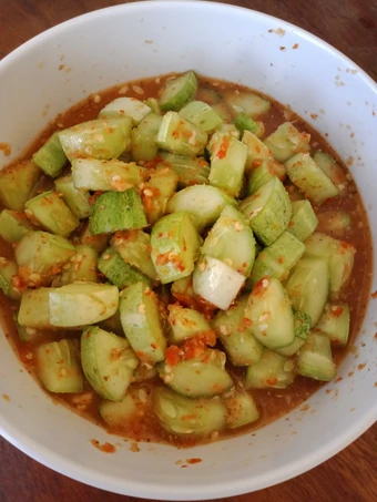 Langkah Gampang Membuat Resep  Rujak timun kencur yang Bikin Ngiler, Lezat