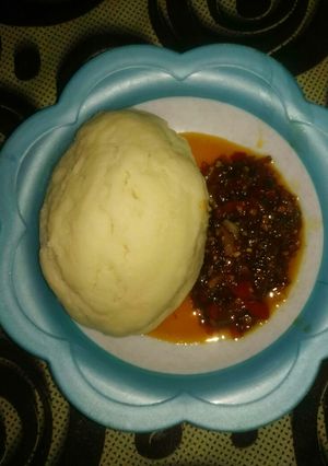 A picture of Pounded yam n stew.