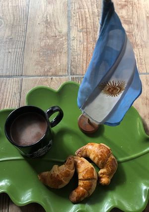 Una foto de Medialunas en el 25 de mayo!