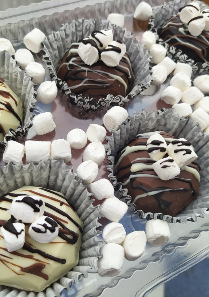 Una foto de Choco bombas 🍫✨✨✨