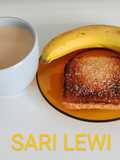Desayuno caliente día 1>Café con leche>Tostada>Plátano