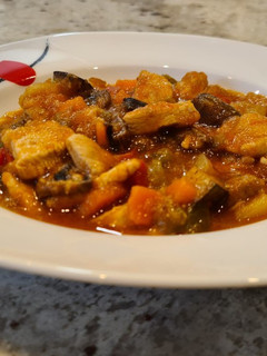 Una foto de Pisto de pavo y champiñones