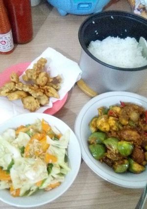 Foto resep Oseng sayur (sebelah kiri bawah)