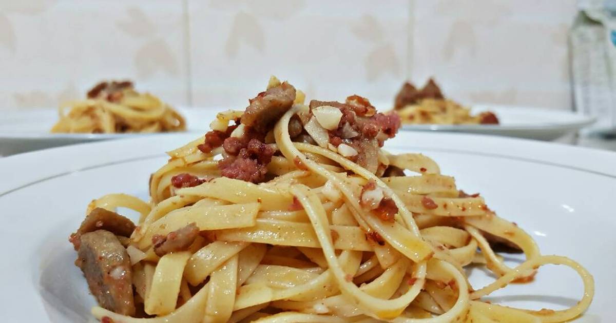 Resep Spaghetti aglio olio oleh Fannya Indrawati Cookpad